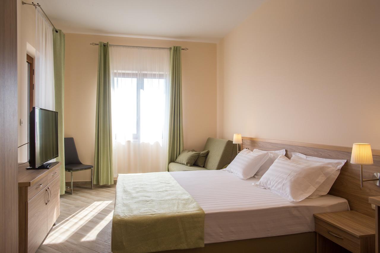 Aparthotel Belvedere Residence Becici Budva Rom bilde